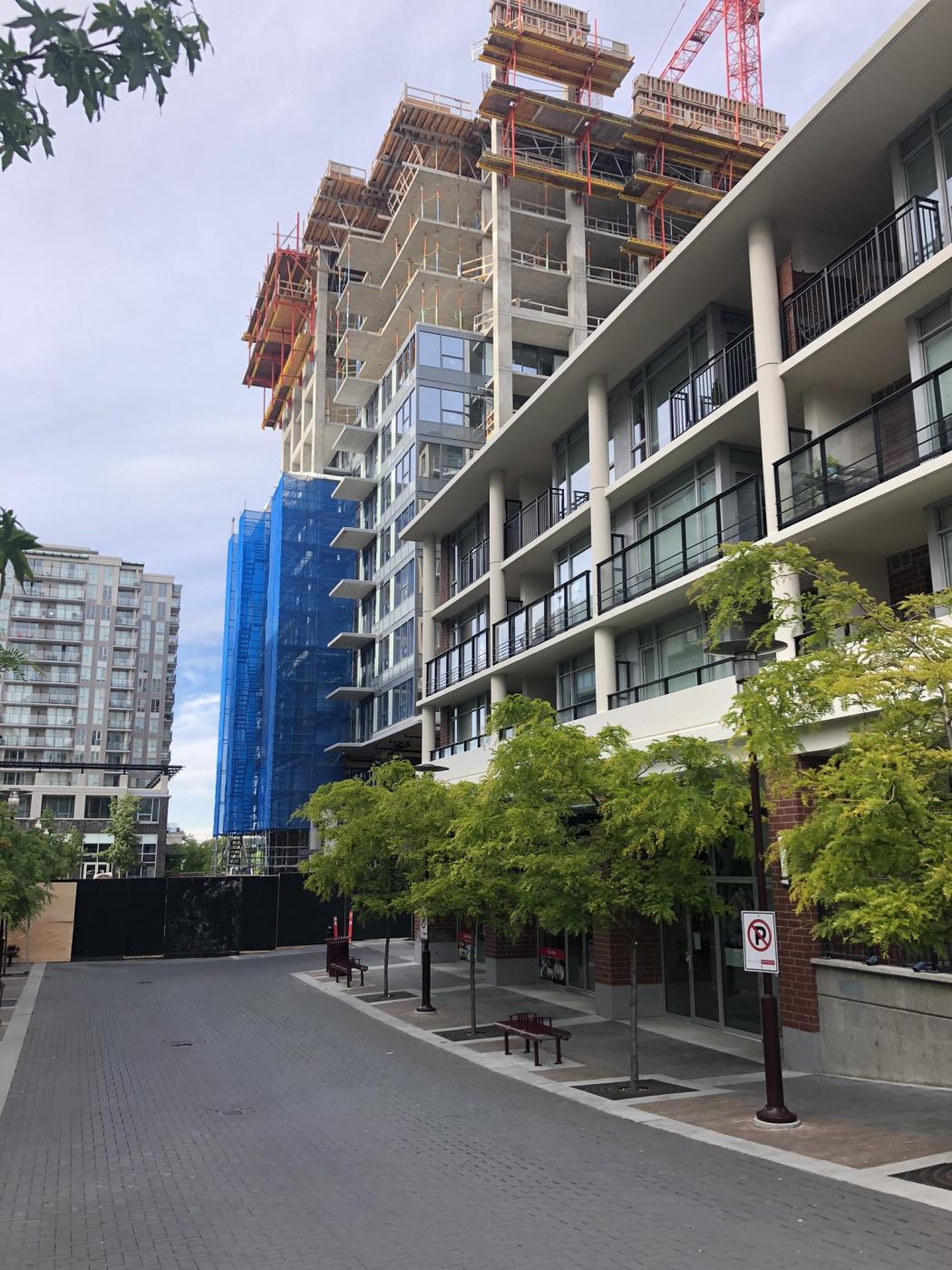 [Downtown Victoria] Hudson Place One Condos; commercial 25storeys